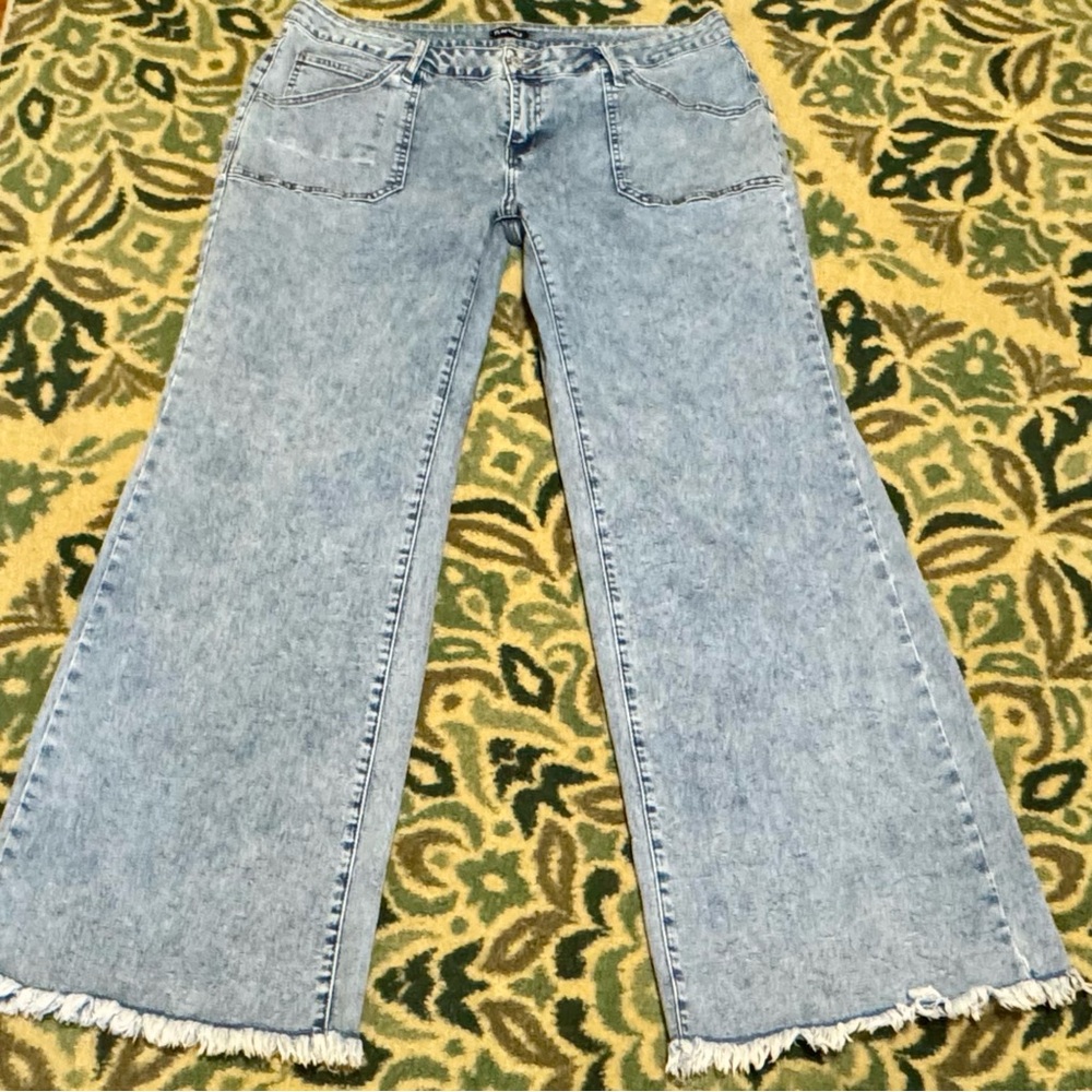 Women’s Flamingals Acid Wash Wide Leg Flare Stretch Jeans XXL 38 x 32.5 Like New